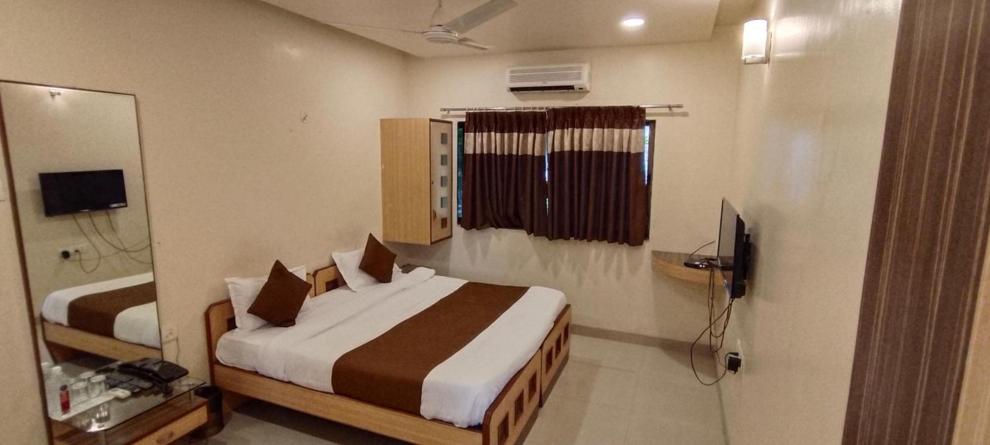 Aquarius Resort Gorhe Khurd ภายนอก รูปภาพ